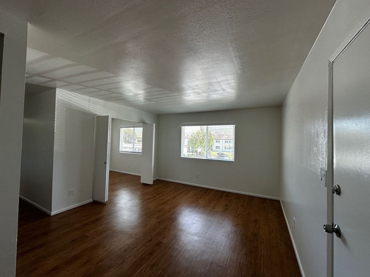 Chestnut Village Apartments - Photo 6 of 9