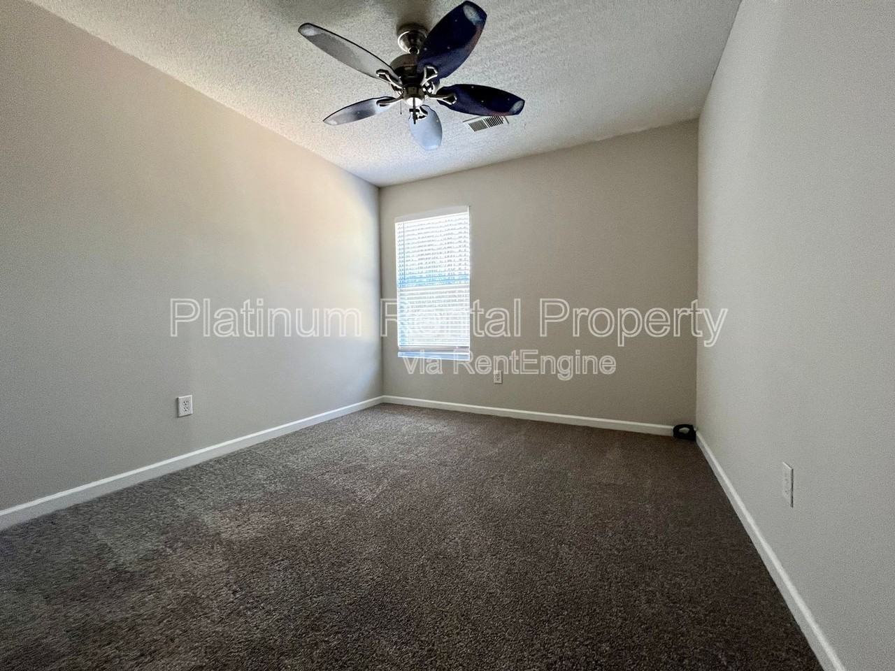 5517 Sable Way - Photo 7 of 26