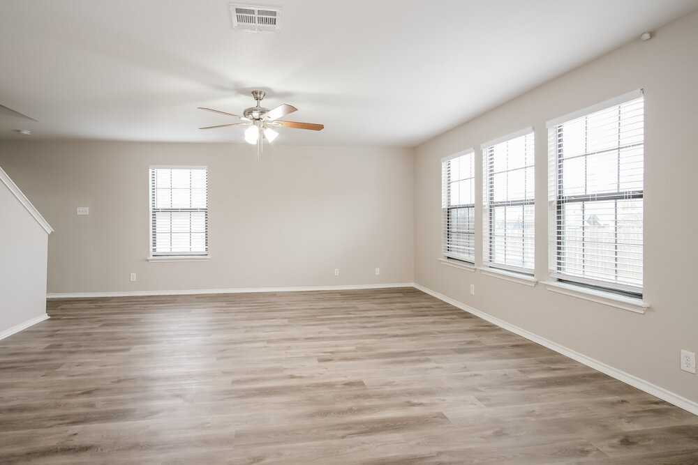 189 Valero Dr - Photo 5 of 17