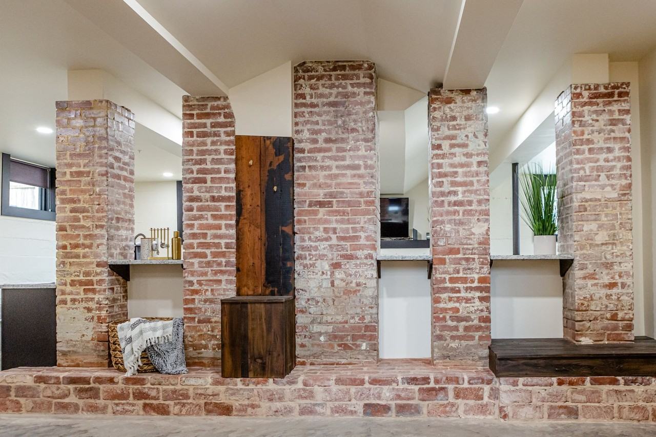 Velencia Apartments - Photo 3 of 30