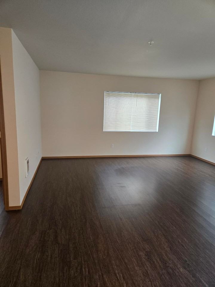 r88a - Photo 3 of 12