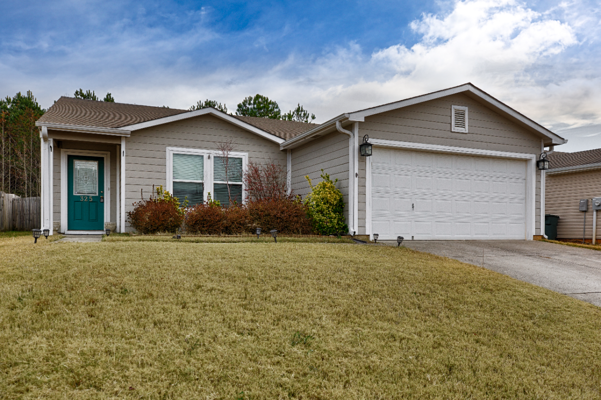 325 Kenneth Boulevard Northwest