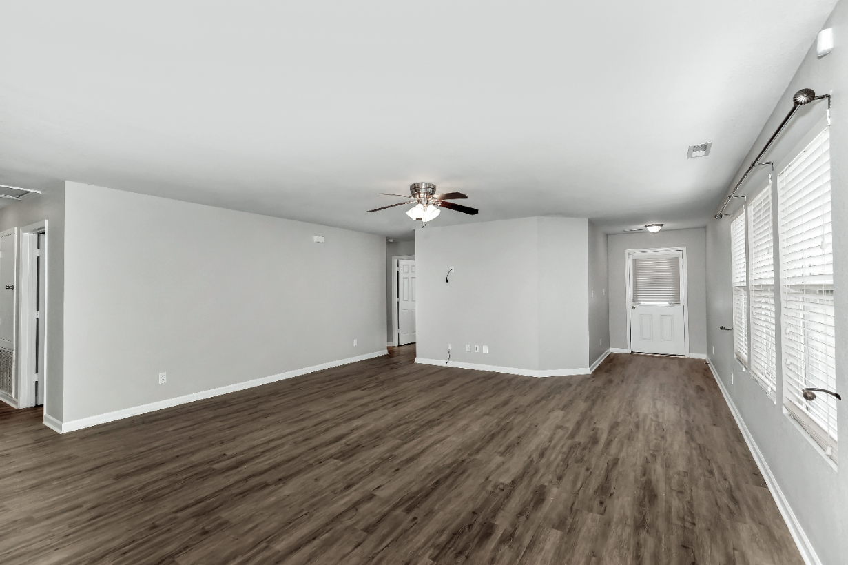 325 Kenneth Blvd Nw - Photo 4 of 21