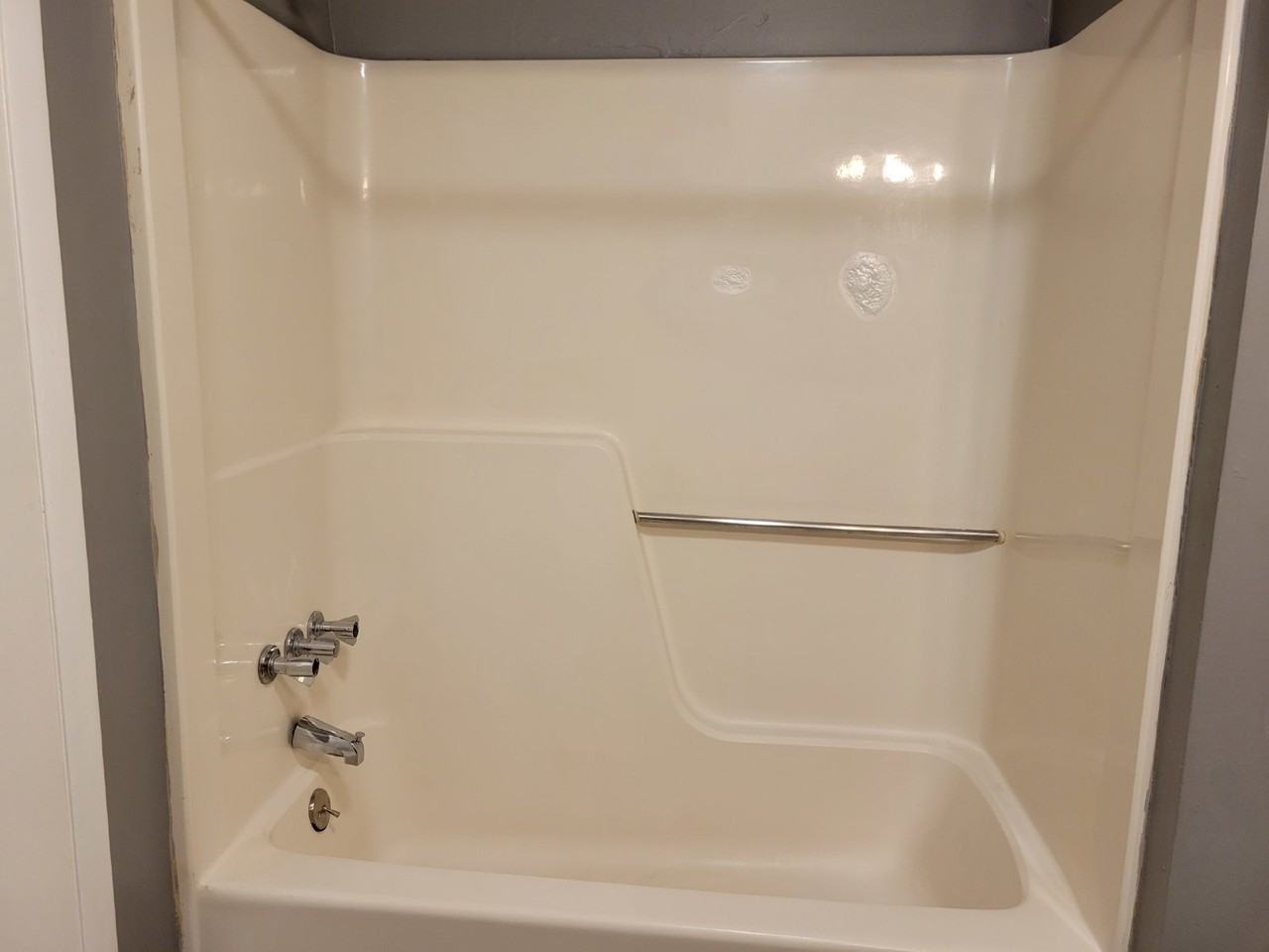 1818 Glenn St Sw #4 - Photo 6 of 18