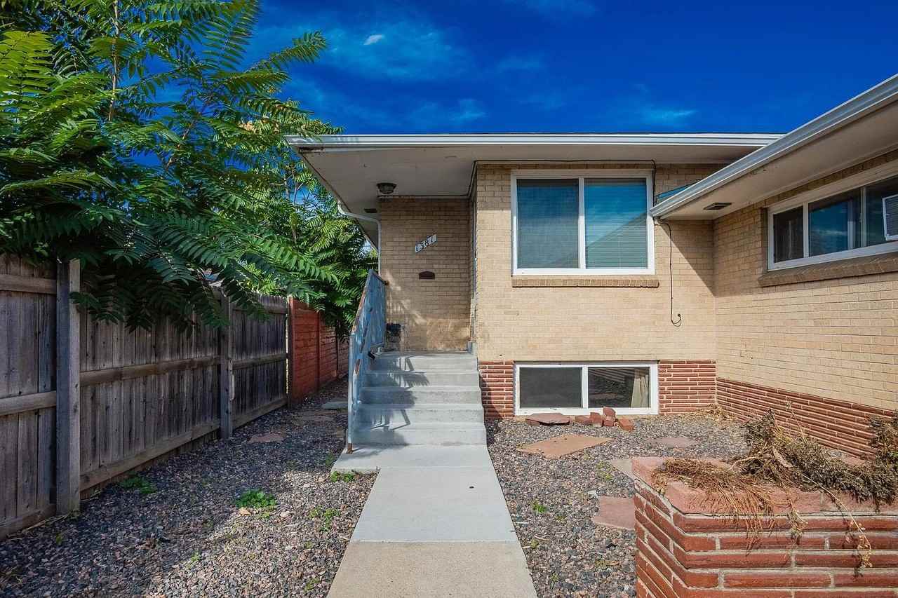 1381 S Grant St - Photo 2 of 33