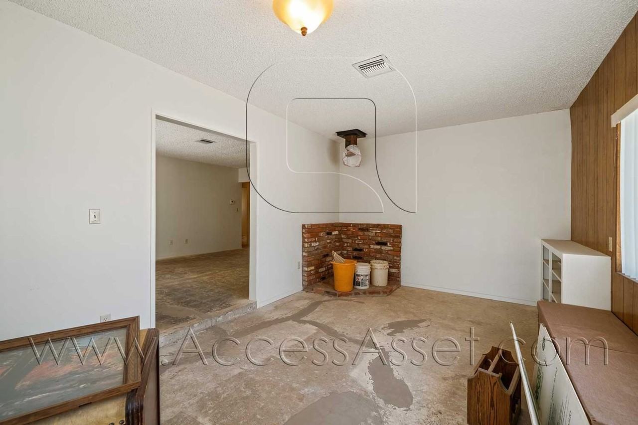 18499 Shay Rd #1 - Photo 4 of 30