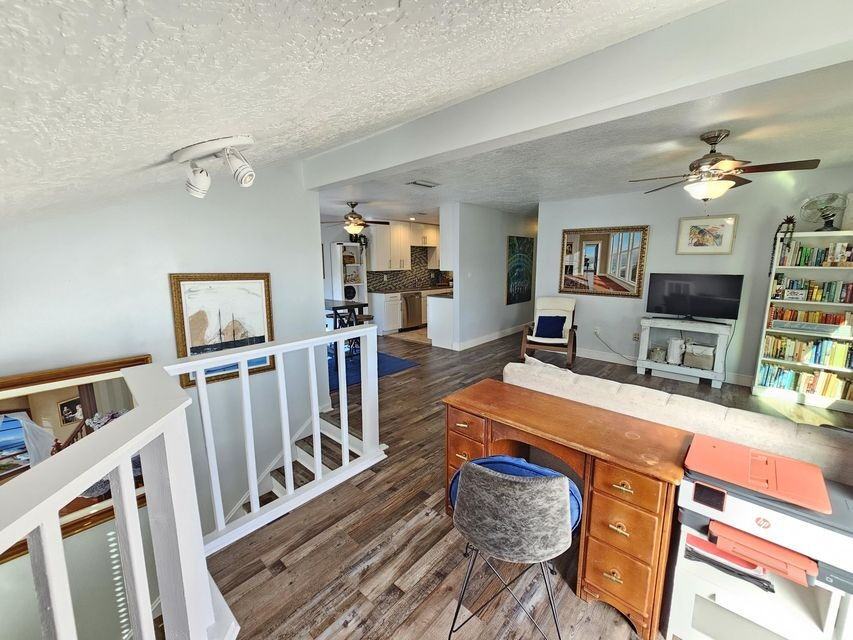 5 Fairway Dr - Photo 3 of 15