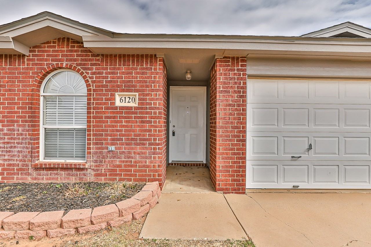 6120 7th Dr - Photo 2 of 35