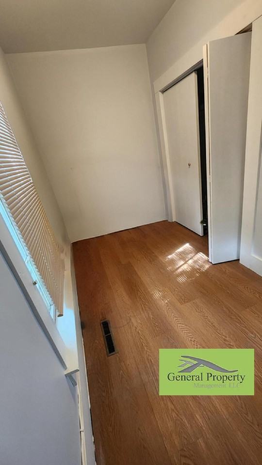 314 Olive St - Photo 4 of 22