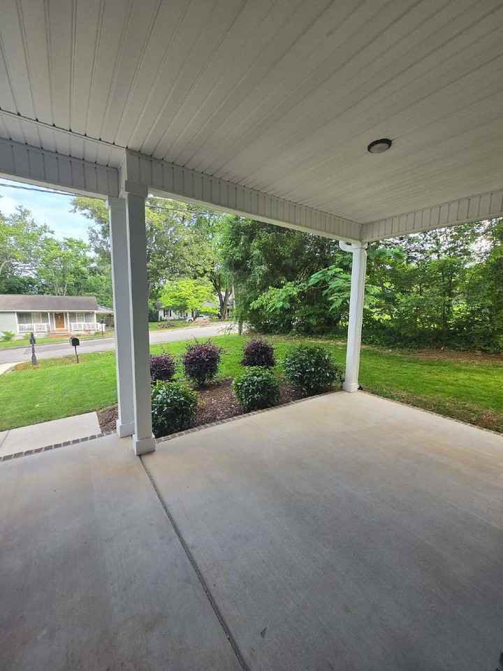 2125 Mae Dell Rd - Photo 3 of 32