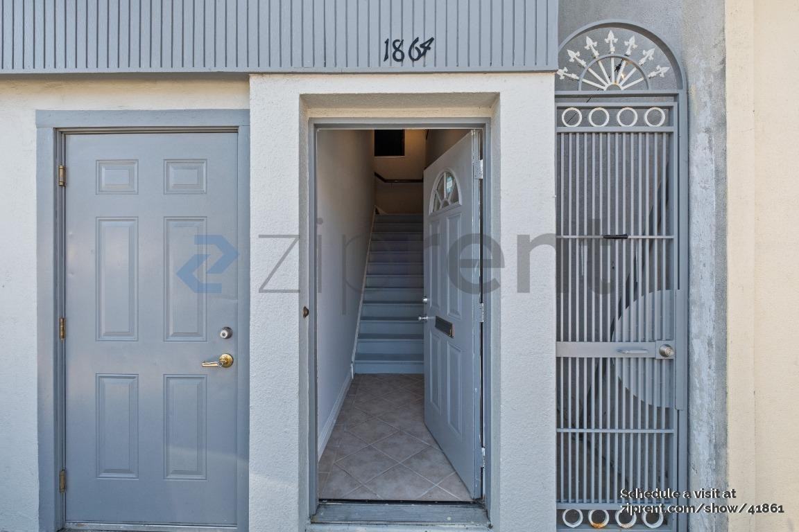 1864 Alcatraz Ave - Photo 4 of 26