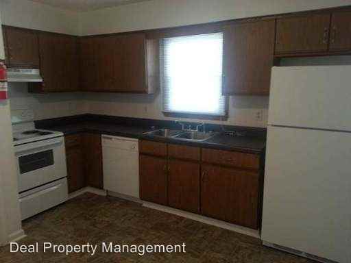 Holly Ridge Court - Photo 3 of 5