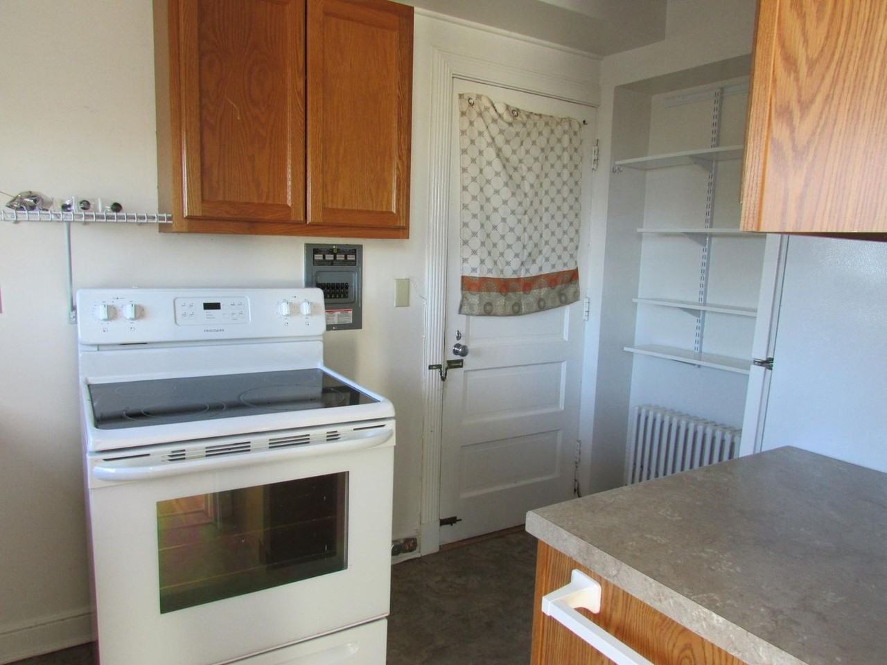 333 - *5th and Linden Building* - Photo 4 of 8
