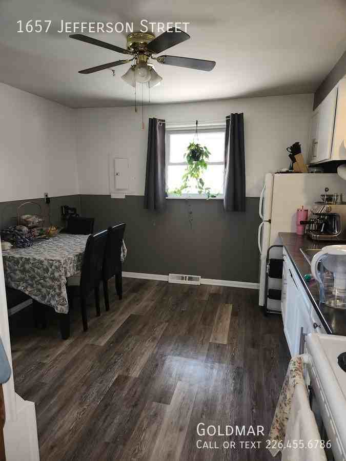 1657 Jefferson St - Photo 2 of 11