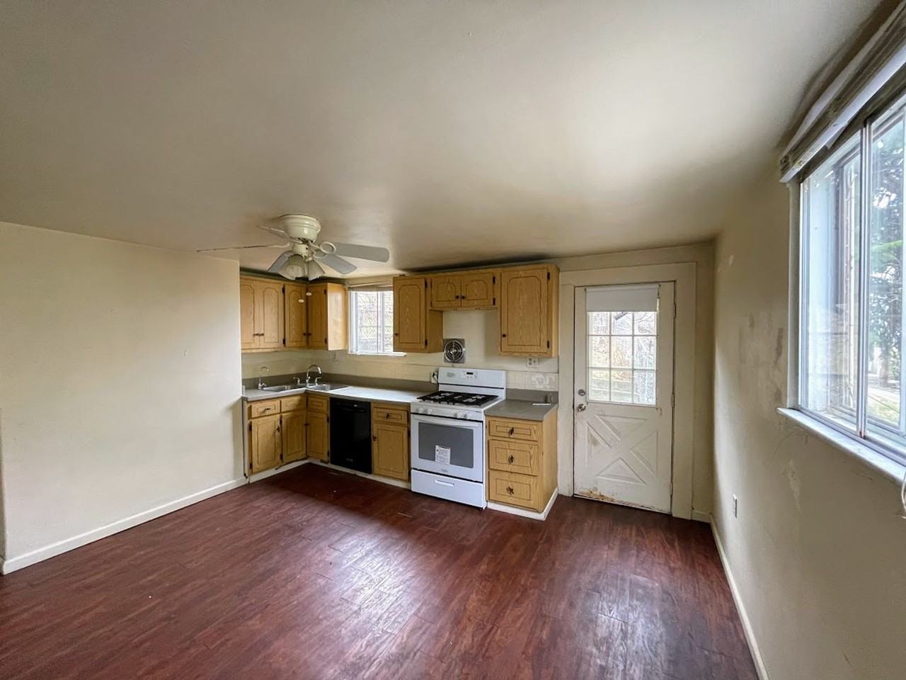 622 Minnesota St - Photo 2 of 10