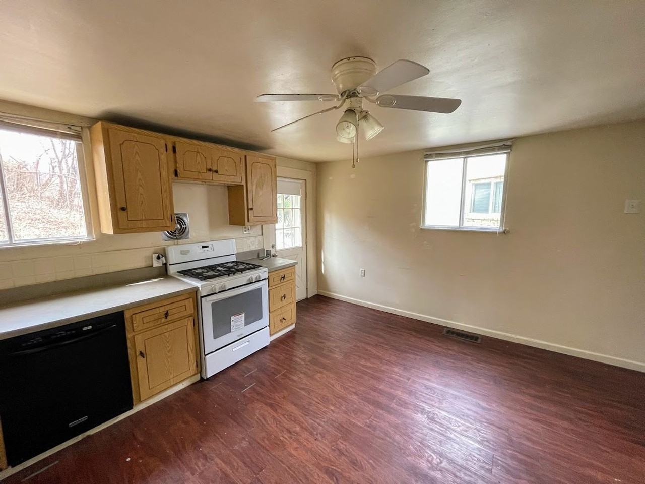 622 Minnesota St - Photo 3 of 10