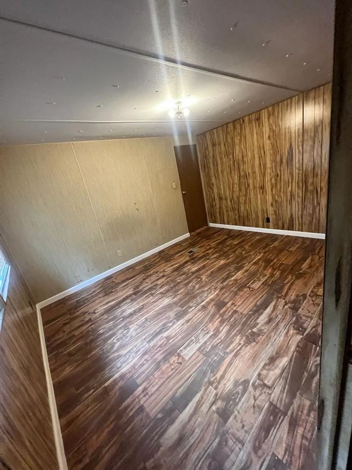3710 Stanley Dr - Photo 6 of 14