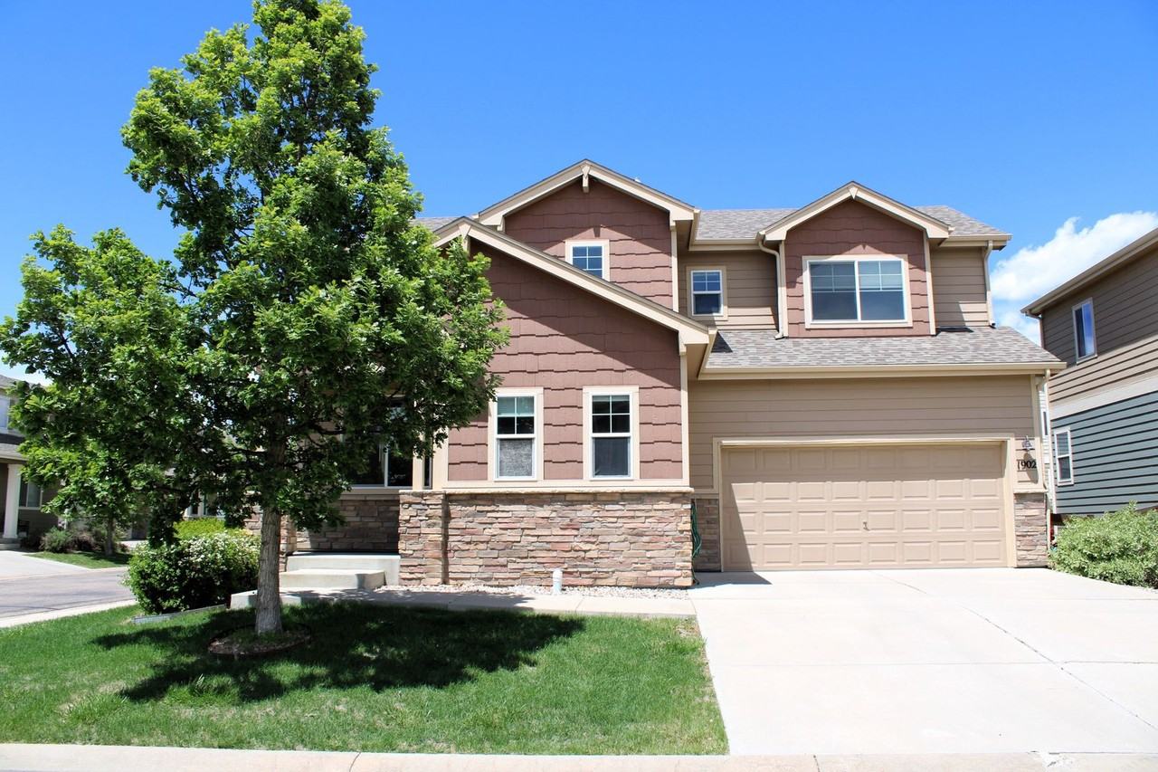 1902 Mackinac St - Photo 2 of 21