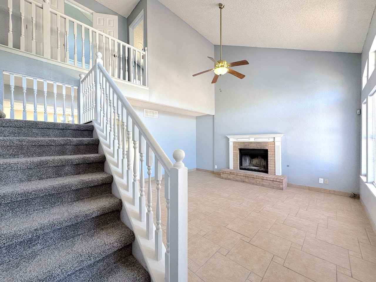 504 Journey Ct - Photo 3 of 25