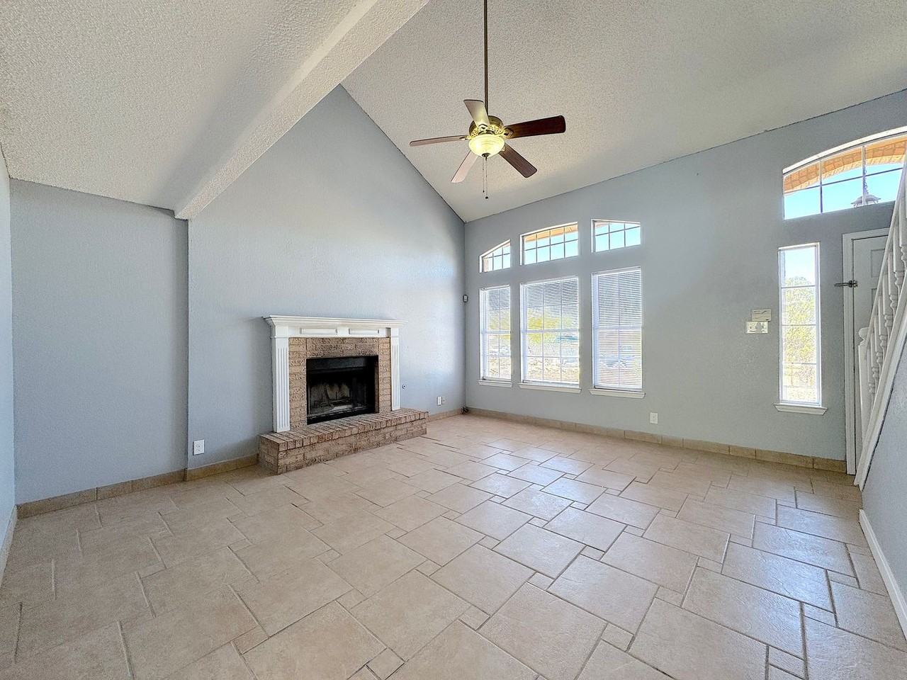 504 Journey Ct - Photo 4 of 25