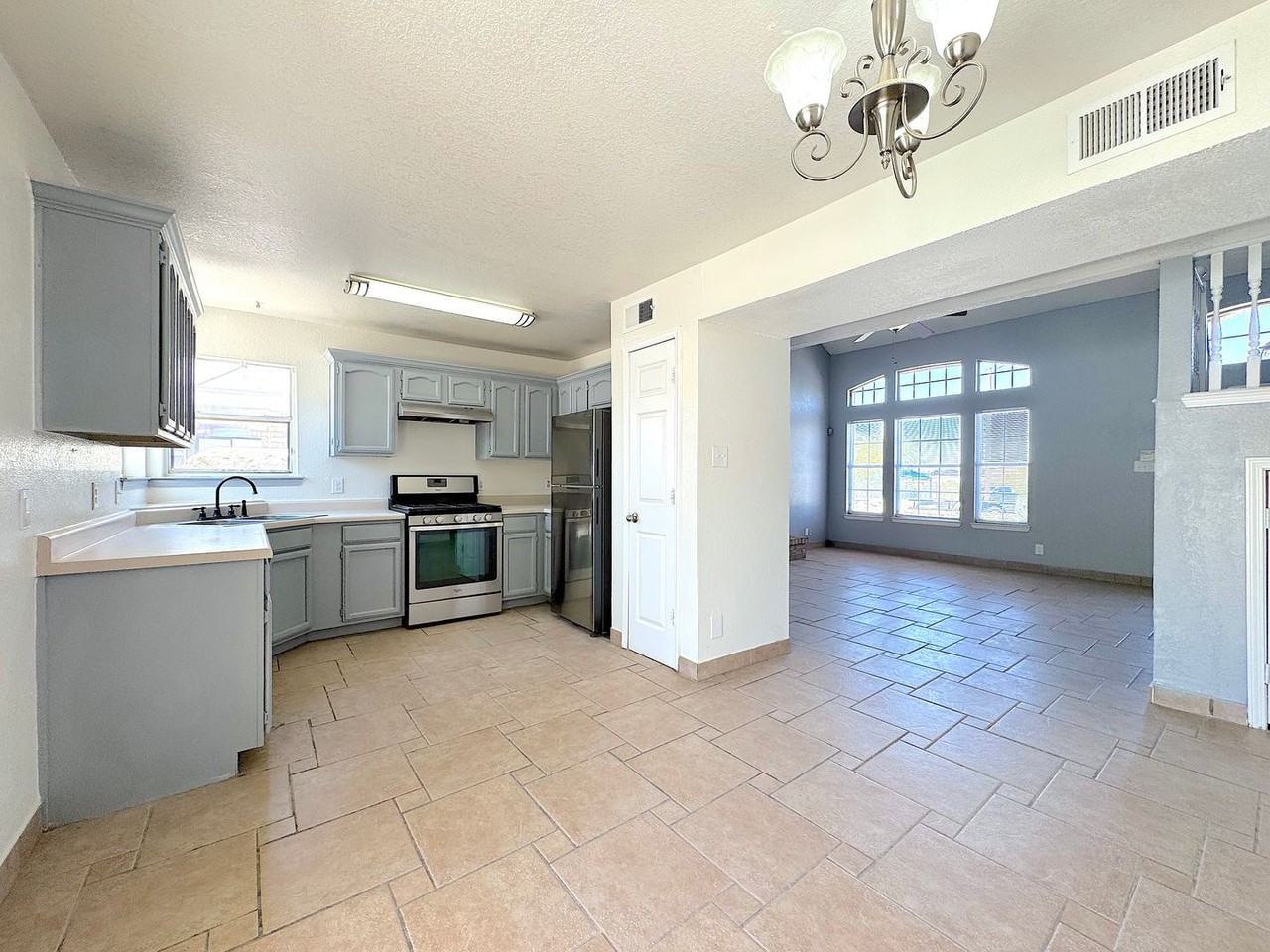 504 Journey Ct - Photo 7 of 25