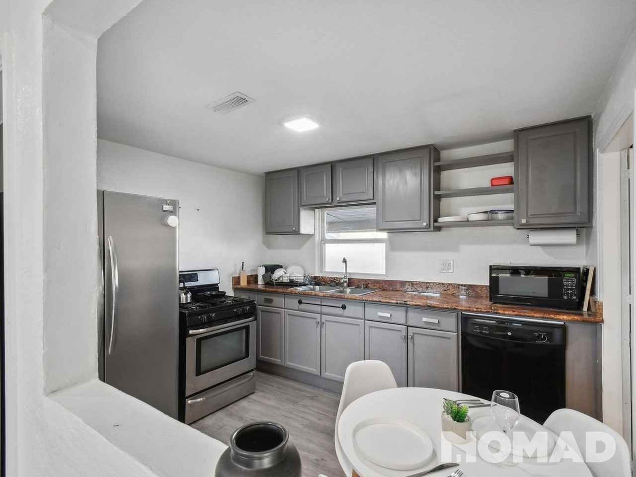 4851 Adams St - Photo 2 of 27