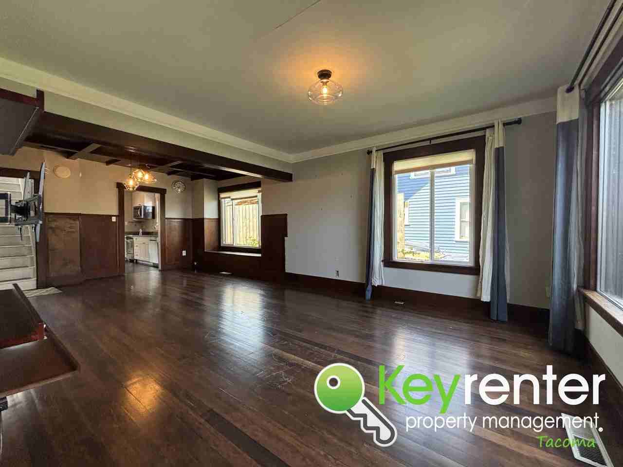 830 E 49th St - Photo 2 of 34