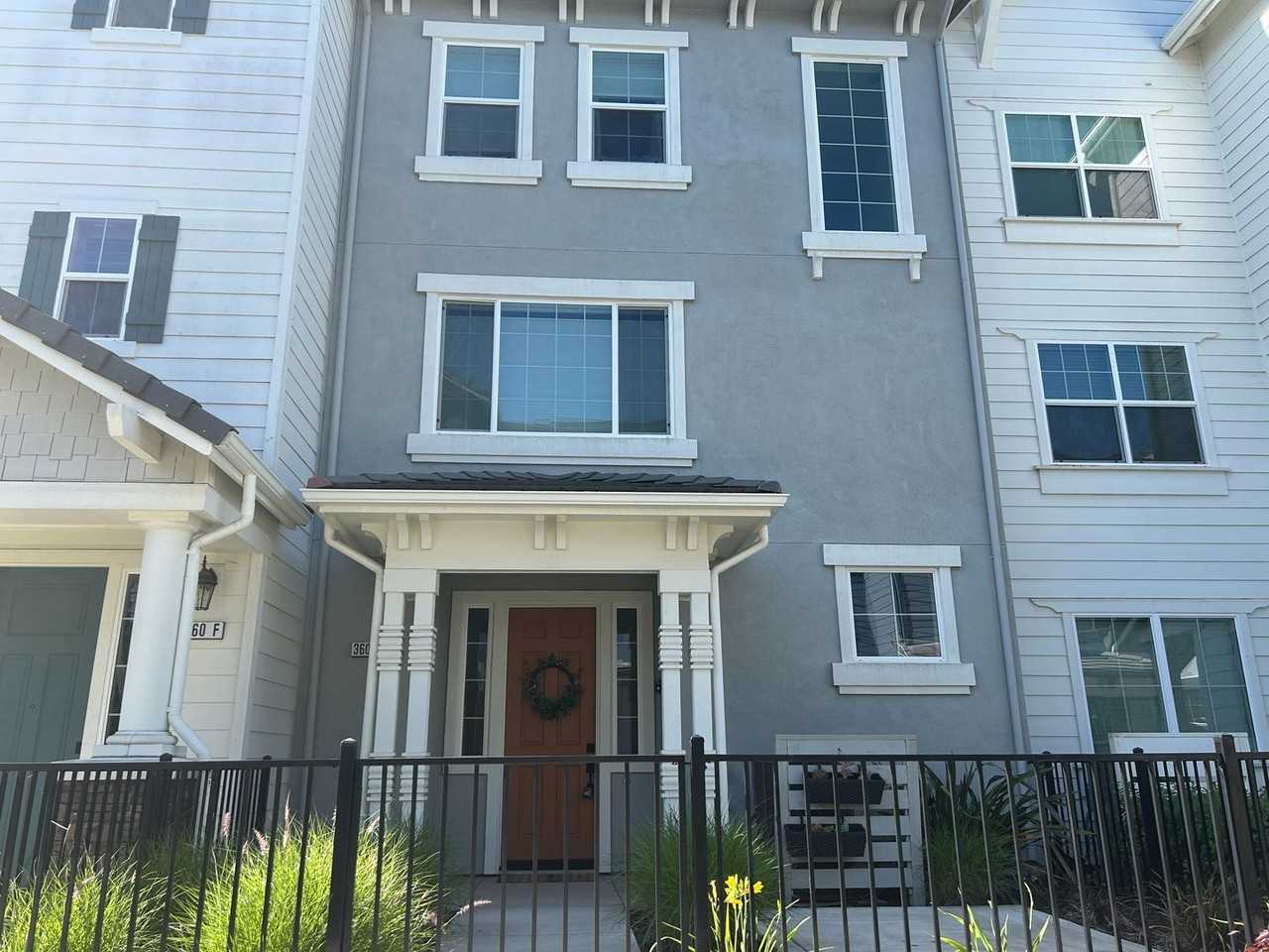 360 Pear Tree Ter #E - Photo 2 of 16