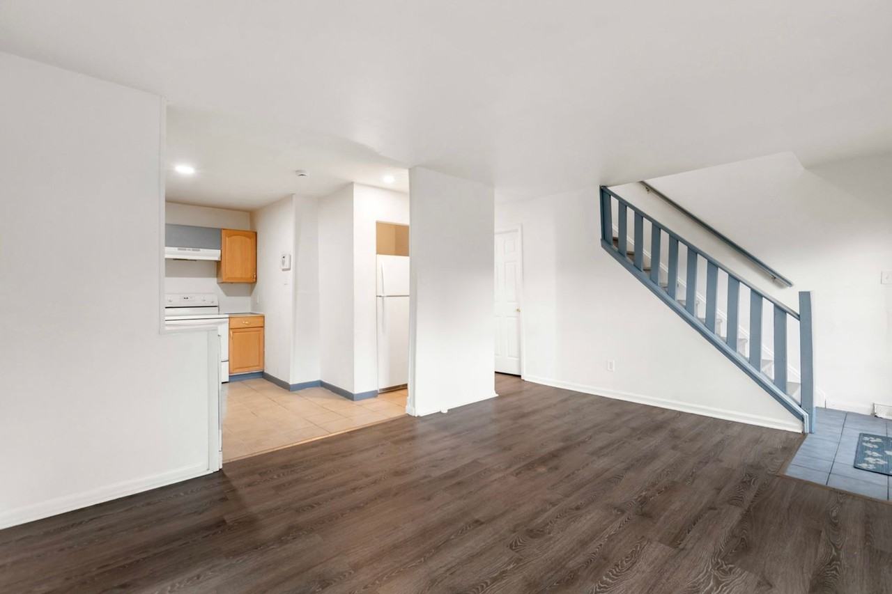 10 Clipper Ct - Photo 4 of 27