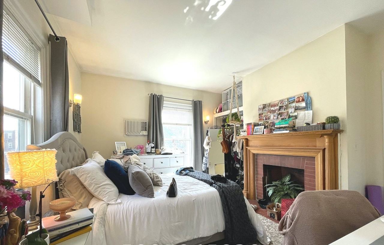 66 Englewood Avenue - Photo 3 of 20