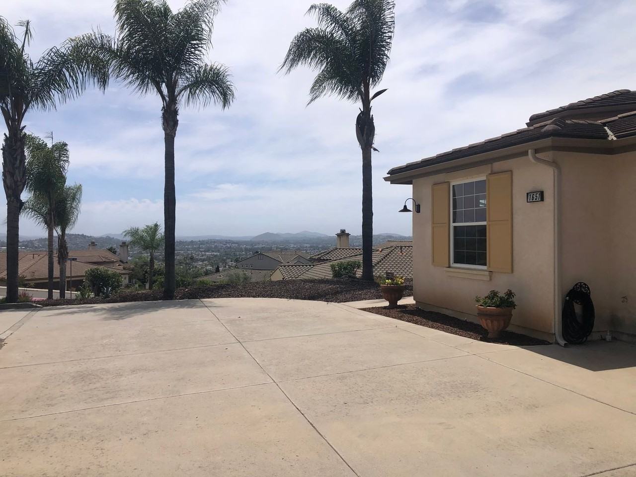 1651 Daybreak Pl - Photo 2 of 18