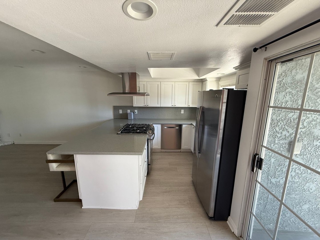 2944 Fairmount Ave #3 - Photo 3 of 24