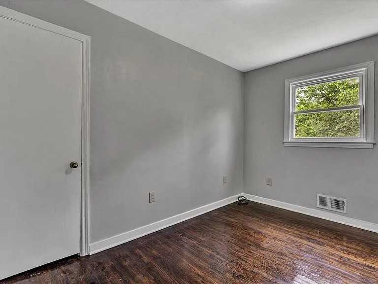 3922 Wyoming Ave Nw #NA - Photo 2 of 14