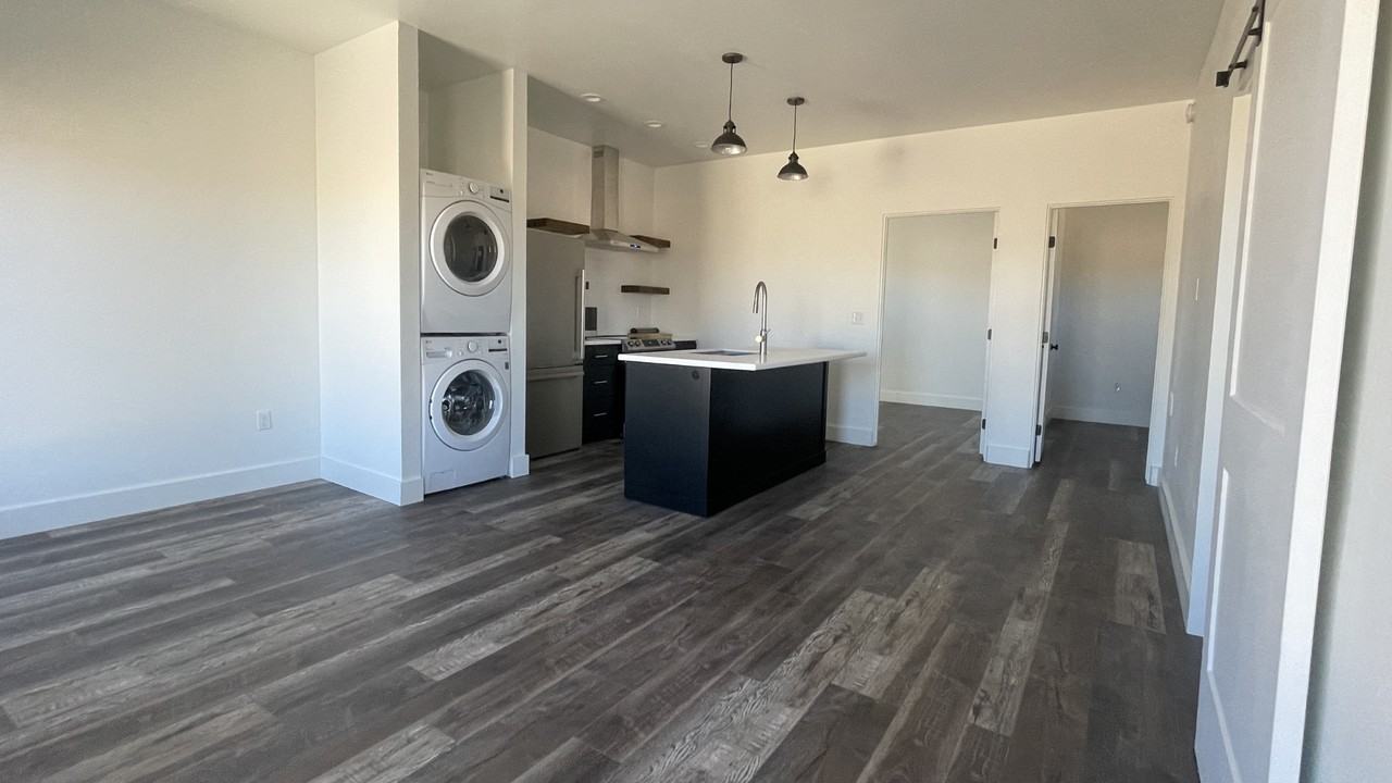 100 2nd St #100A - Photo 3 of 6