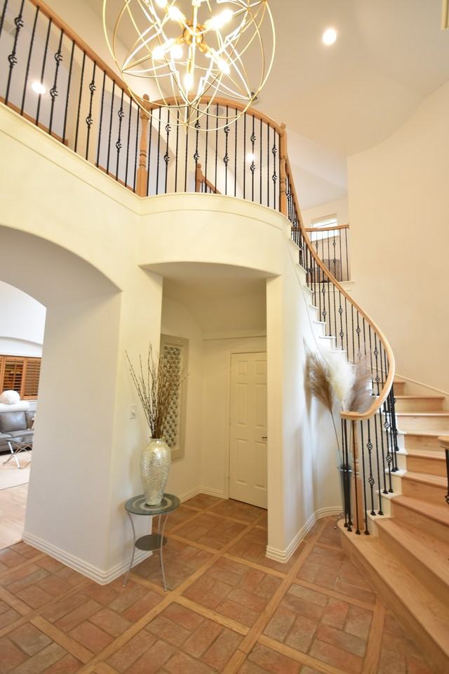 5447 Wendover Dr #NA - Photo 3 of 29