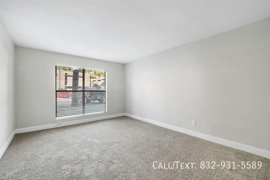 17989 Gulf Pines Dr #CLG1 - Photo 7 of 12