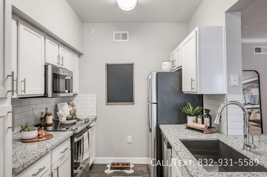 3000 Kingwood Dr #RK2 - Photo 3 of 22