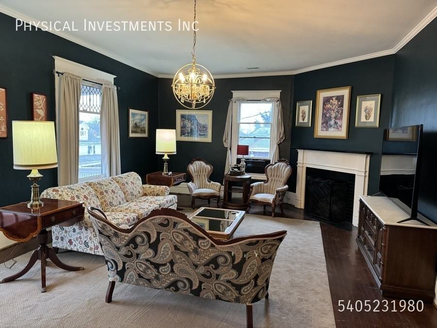 376 Allison Ave Sw #B - Photo 3 of 28