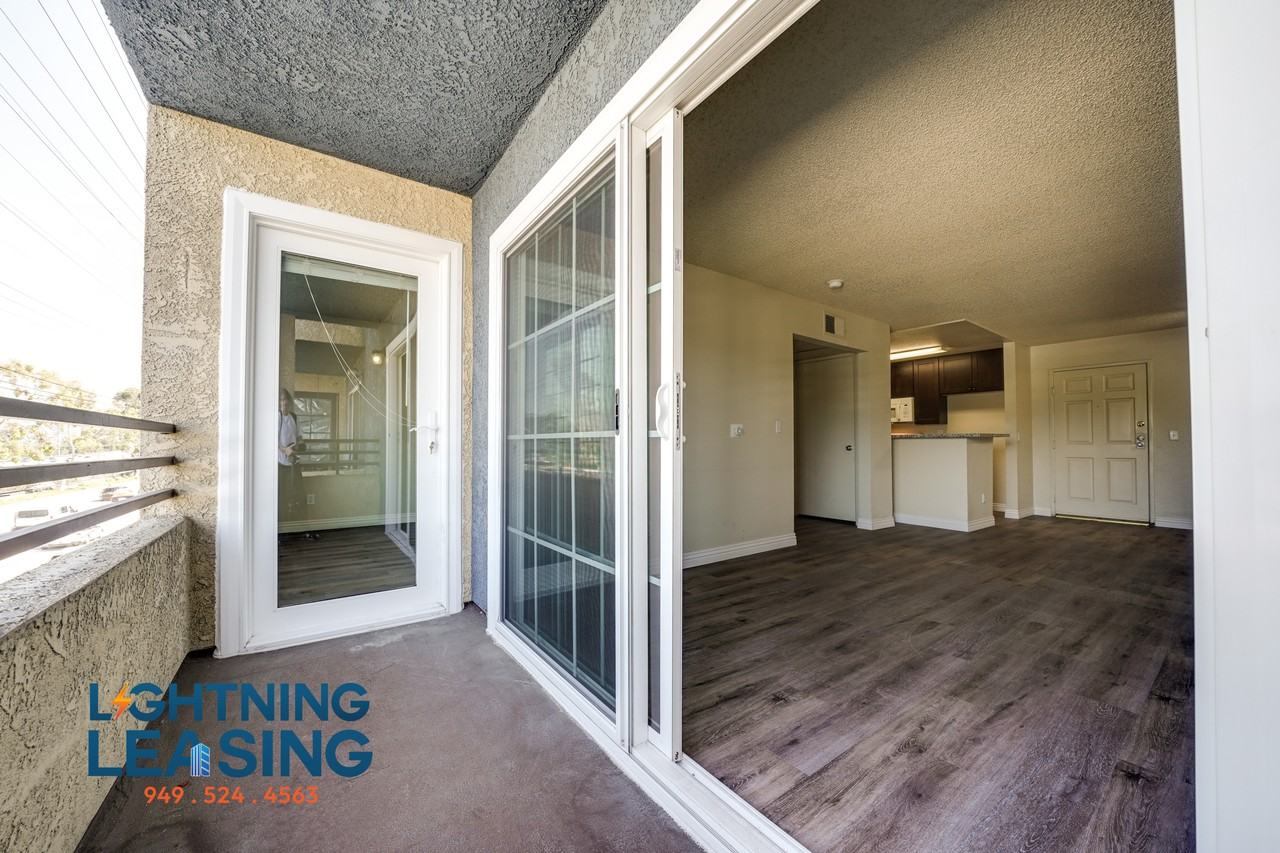 2850 5/3 Riverside Dr #3-319D - Photo 3 of 21