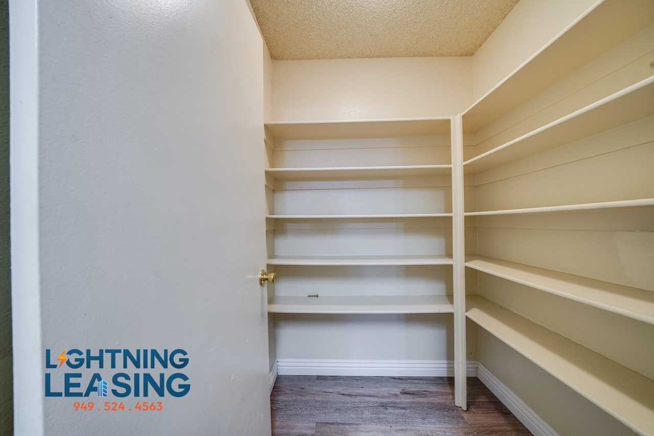 2850 5/3 Riverside Dr #3-319D - Photo 7 of 21