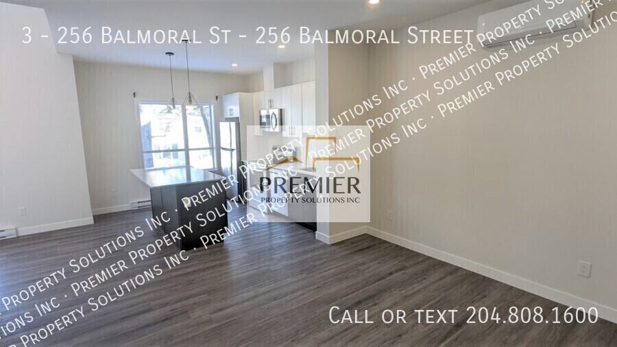 256 - 256 Balmoral St - Photo 2 of 11
