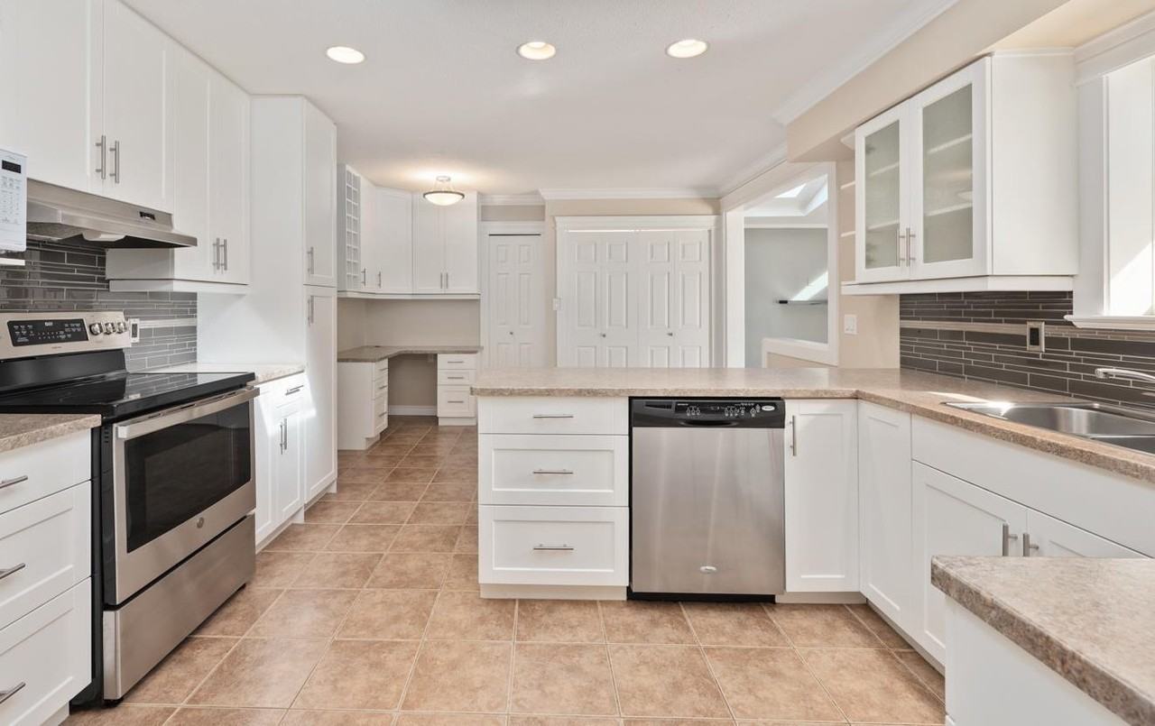 4482 Hawthorne Place - Photo 2 of 19