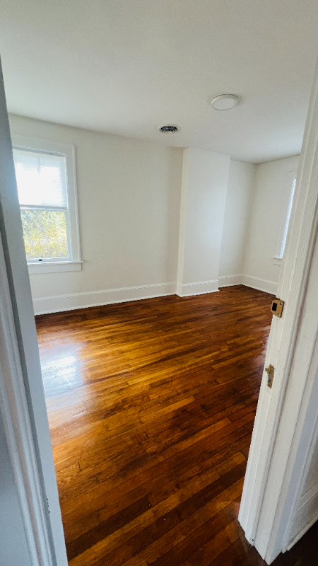 812 Tyler Ave - Photo 2 of 17