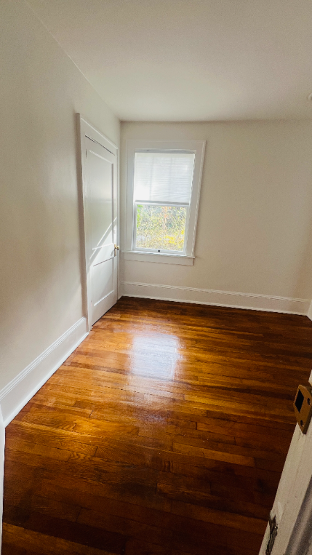 812 Tyler Ave - Photo 3 of 17