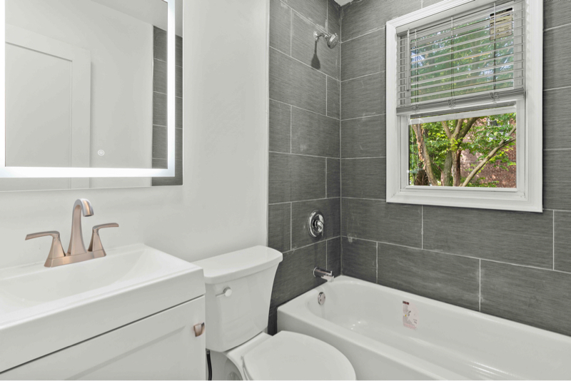 1452 Smith Place Southeast #B - Photo 7 of 17