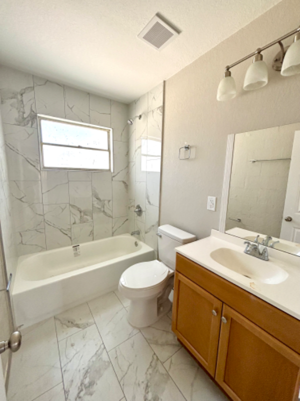 1007 37th St Nw #1 - Photo 5 of 16