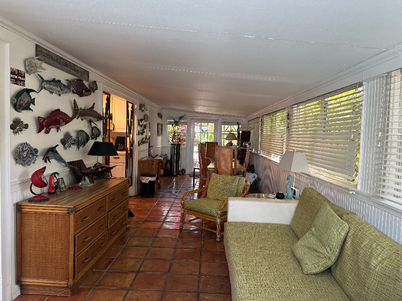 6800 Maloney Ave - Photo 2 of 11