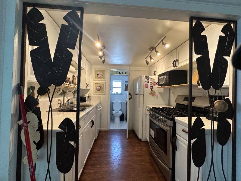 6800 Maloney Ave - Photo 3 of 11