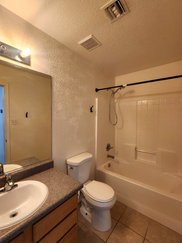 10486 South Typhoon Avenue - Photo 2 of 9