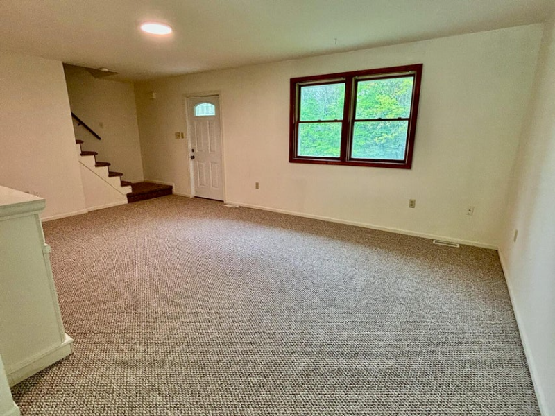 114 Arlene Dr #114 - Photo 3 of 11